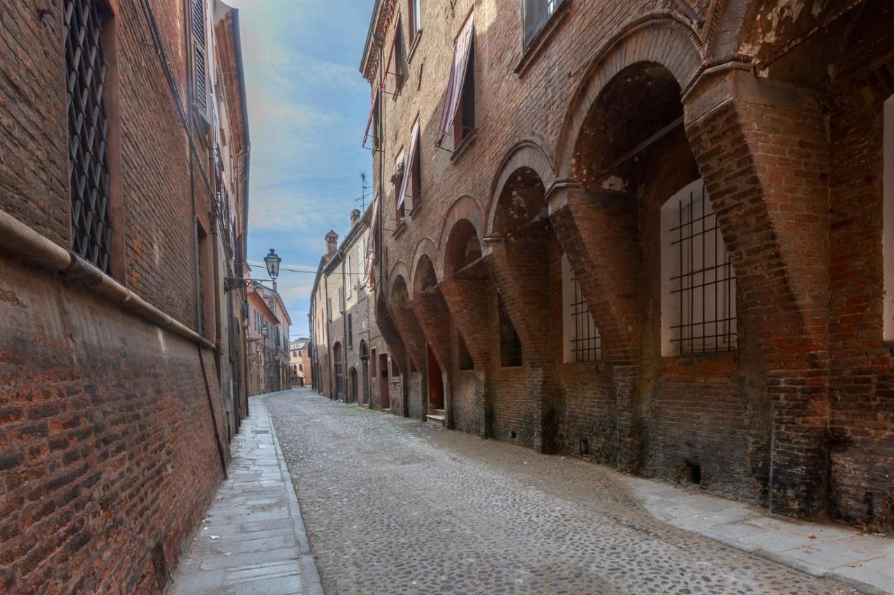 Central Ferrara Apartment Dış mekan fotoğraf