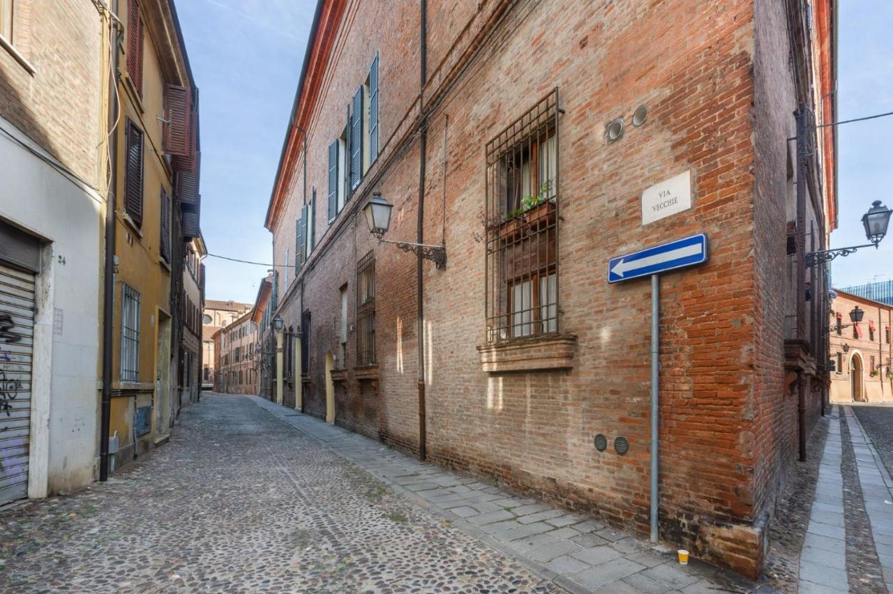 Central Ferrara Apartment Dış mekan fotoğraf