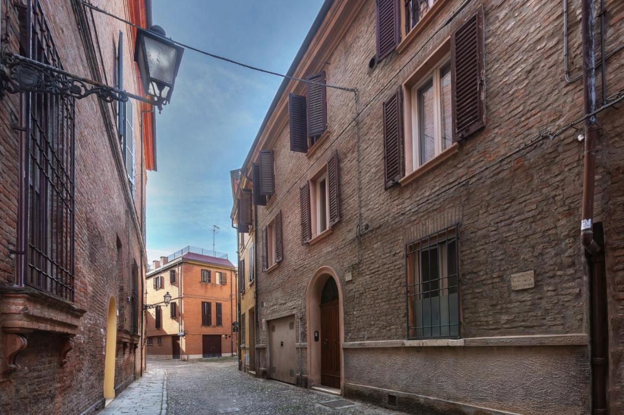 Central Ferrara Apartment Dış mekan fotoğraf